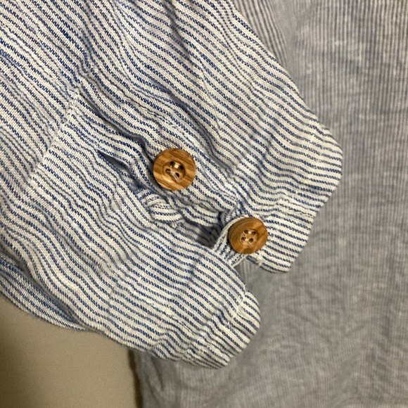 B. Loose blue striped linen shirt with wooden buttons, Size small - Picture 8 of 10